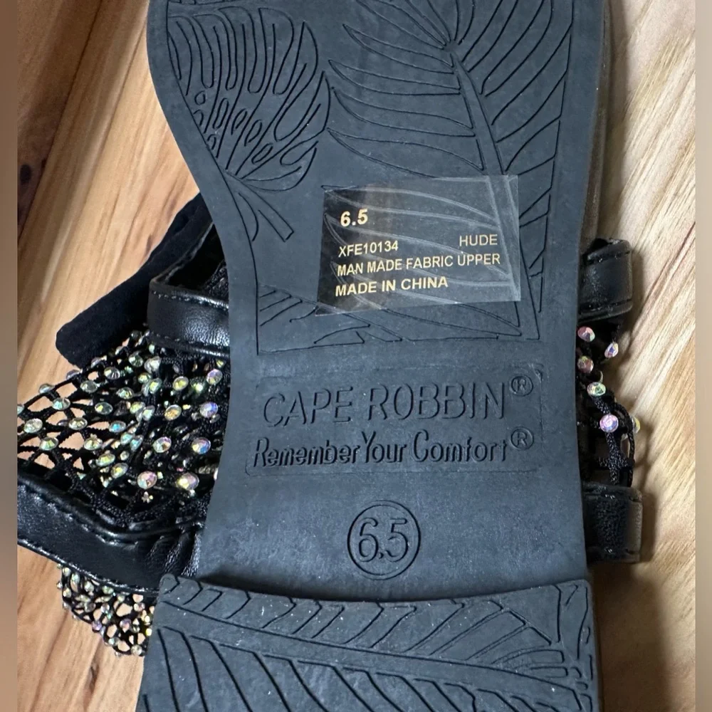 Cape Robbin Hude Rhinestone Mesh Thigh High Flat Sandals - Black NWT - Picture 7 of 10